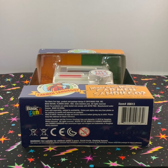 Where in the World is Carmen San Diego Handheld Game. - Picture 6 of 6